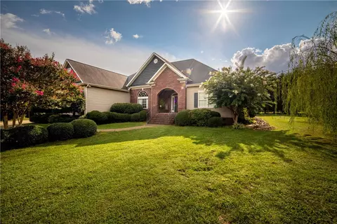 103 Ashe Ct, Easley, SC 29642 photo 3