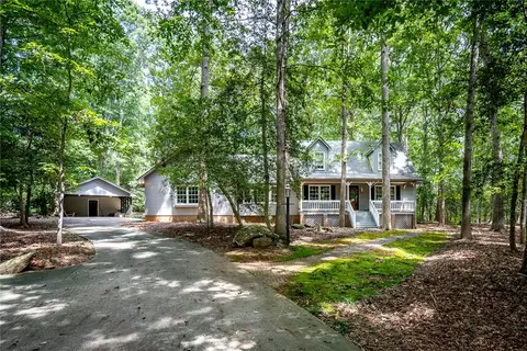 204 Oak Holw, Pendleton, SC 29670 photo 3