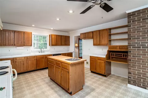204 Oak Holw, Pendleton, SC 29670 photo 15