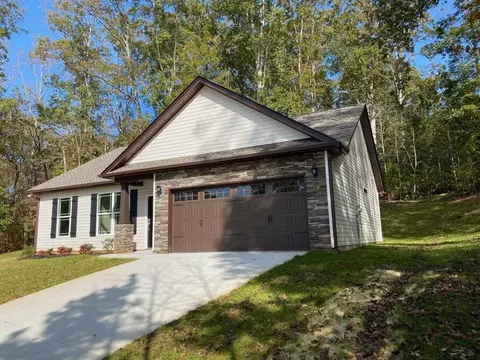 205 Tyler Ct, Easley, SC 29642 photo 2