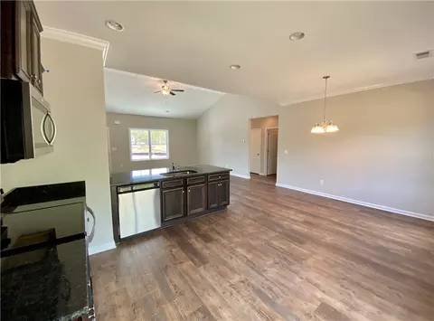 136 Sunny Point Loop, Central, SC 29630 photo 7