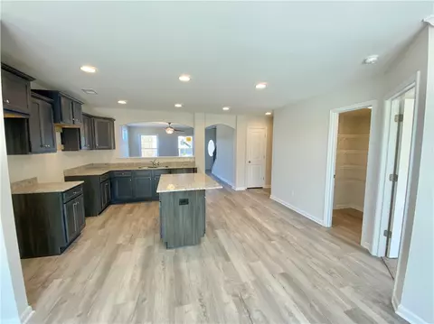 186 Sunny Point Loop, Central, SC 29630 photo 6