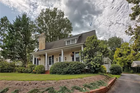607 W Main St, Easley, SC 29640 photo 1