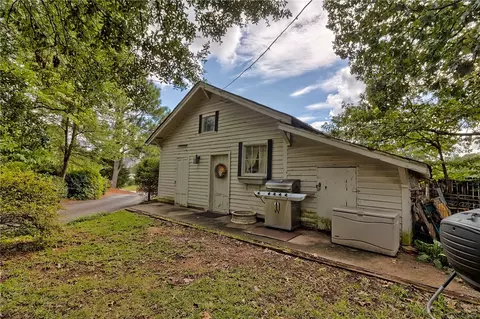 607 W Main St, Easley, SC 29640 photo 28
