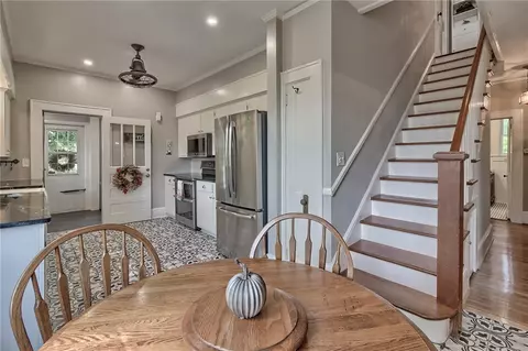 607 W Main St, Easley, SC 29640 photo 5