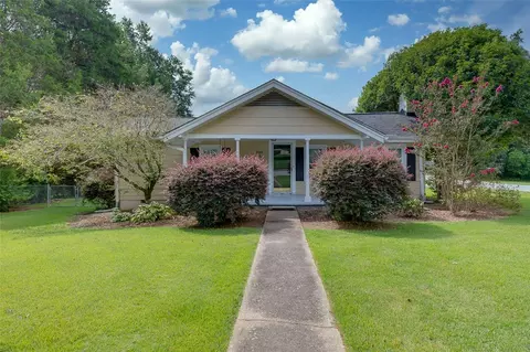 300 E 3rd Ave, Easley, SC 29640 photo 1