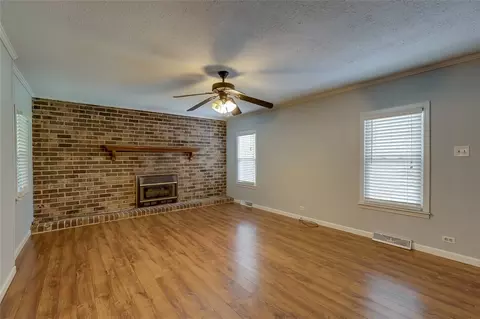 300 E 3rd Ave, Easley, SC 29640 photo 8