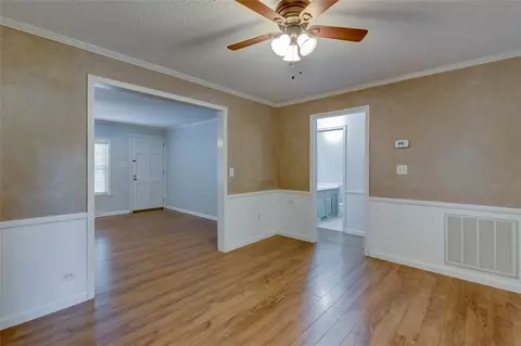300 E 3rd Ave, Easley, SC 29640 photo 15