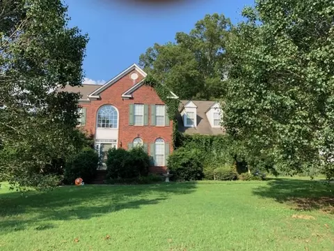 227 Sassafras Dr, Easley, SC 29642 photo 1