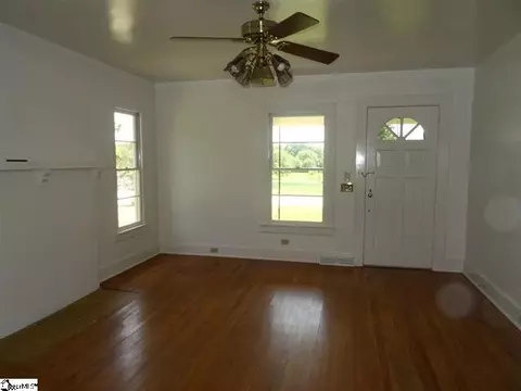 104 Latimer Mill Rd, Honea Path, SC 29654 photo 9