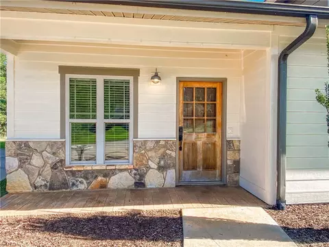 254 Lee Ln, Seneca, SC 29678 photo 5