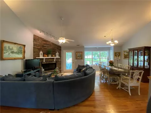 395 Springbrook Rd, Walhalla, SC 29691 photo 8