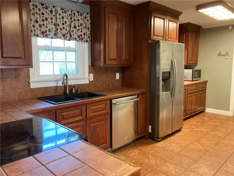 92 Main St, Pelzer, SC 29669 photo 10