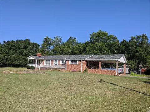 5819 Keowee Rd, Honea Path, SC 29654 photo 1