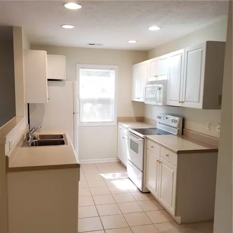 101 Perkins Pl, Seneca, SC 29678 photo 8