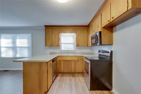 11 Railroad St, Honea Path, SC 29654 photo 5