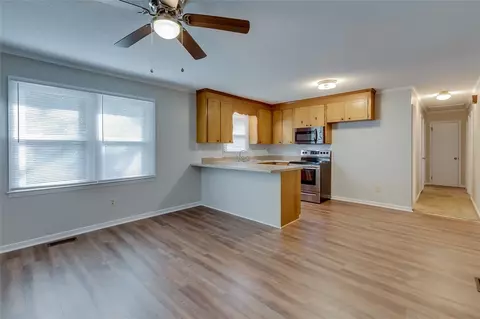 11 Railroad St, Honea Path, SC 29654 photo 8