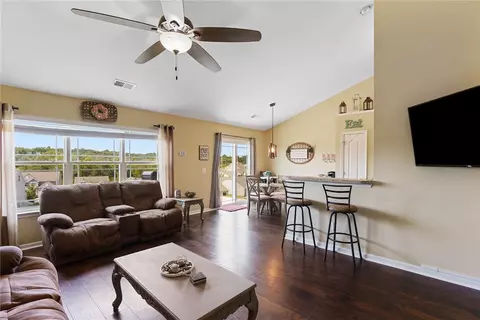 420 Basalt Ct, Easley, SC 29642 photo 4