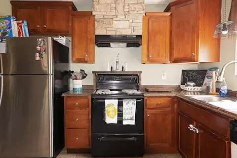 21 Saluda St, Honea Path, SC 29654 photo 9