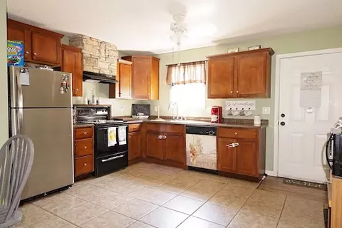 21 Saluda St, Honea Path, SC 29654 photo 8