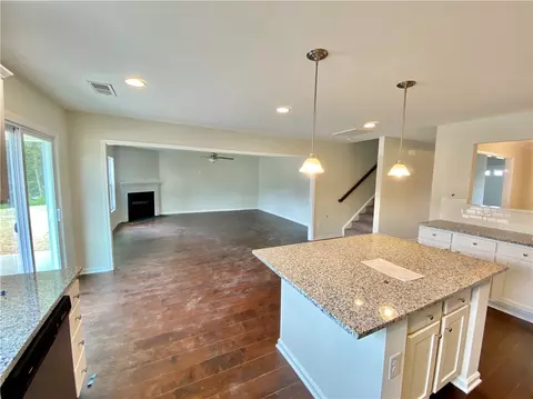 207 Sunny Point Loop, Central, SC 29630 photo 23