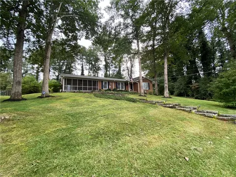 111 Lakeside Dr, Walhalla, SC 29691 photo 2