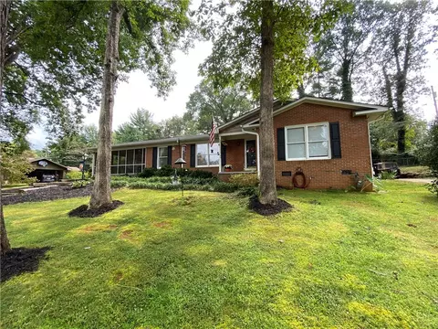 111 Lakeside Dr, Walhalla, SC 29691 photo 48