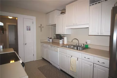 512 S Mechanic St, Pendleton, SC 29670 photo 9