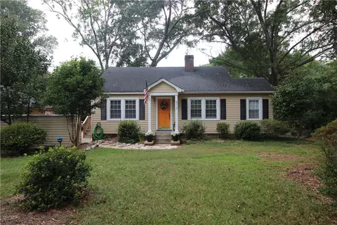 512 S Mechanic St, Pendleton, SC 29670 photo 1