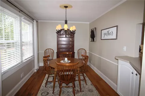 512 S Mechanic St, Pendleton, SC 29670 photo 6