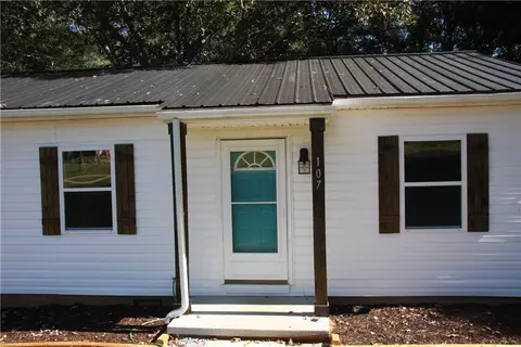 107 Ellington Rd, Pendleton, SC 29670 photo 2