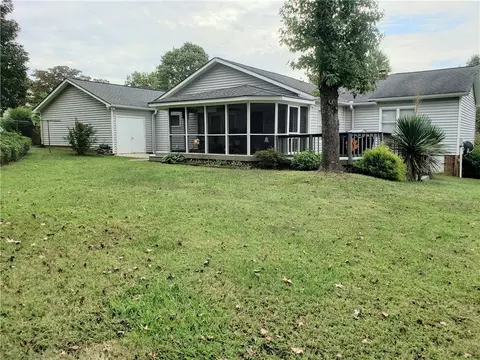 304 Bishop Dr, Easley, SC 29640 photo 5