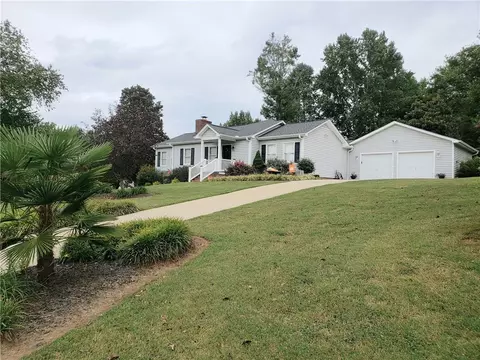 304 Bishop Dr, Easley, SC 29640 photo 1