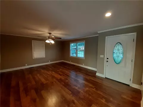 12 Carlisle Dr, Honea Path, SC 29654 photo 2