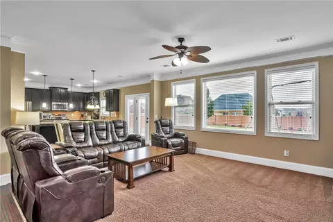 6 Kettering Ct, Easley, SC 29642 photo 3