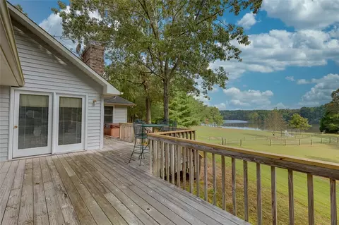 150 Ivy Glen Dr, Pelzer, SC 29669 photo 2