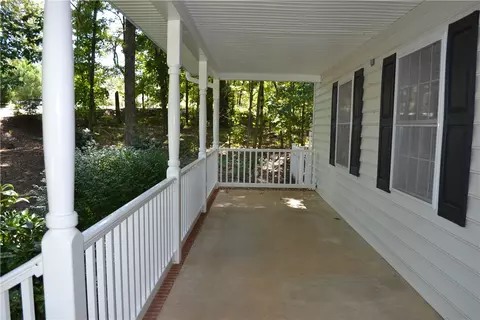 134 Shannon Dr, Pendleton, SC 29670 photo 2