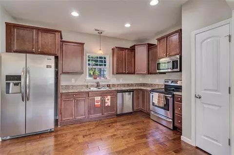 178 Madison Pointe Dr, Seneca, SC 29678 photo 9