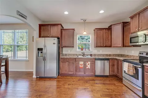 178 Madison Pointe Dr, Seneca, SC 29678 photo 4