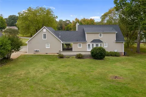 148 Dustin St, Easley, SC 29642 photo 4