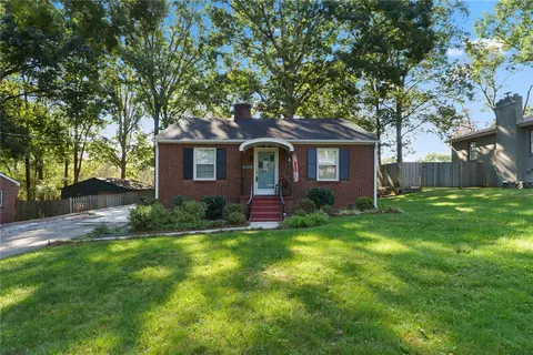 208 Grace Ave, Easley, SC 29640 photo 1