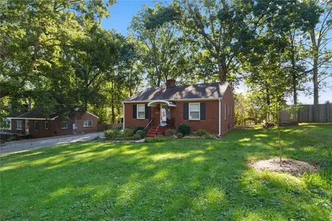 208 Grace Ave, Easley, SC 29640 photo 2