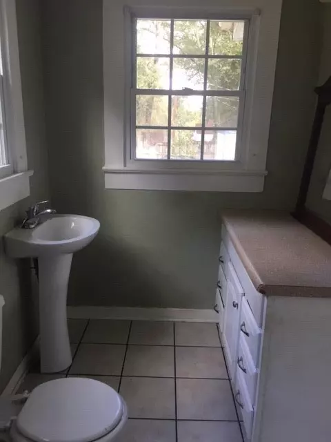 16 Dendy St, West Pelzer, SC 29669 photo 9