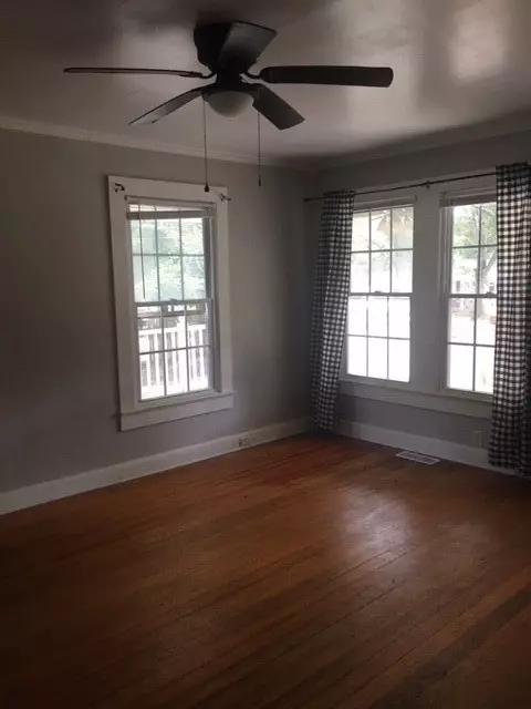16 Dendy St, West Pelzer, SC 29669 photo 5