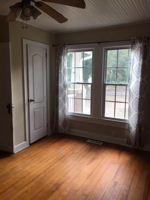16 Dendy St, West Pelzer, SC 29669 photo 6
