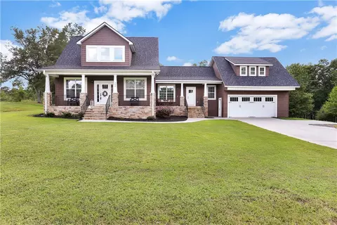 304 Jacob Lee Dr, Pelzer, SC 29669 photo 1