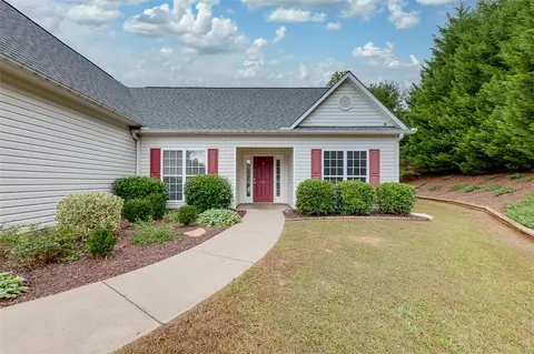 104 Spotted Wing Ct, Easley, SC 29642 photo 2
