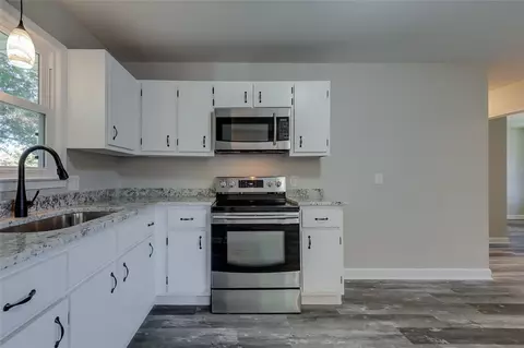 102 Pine Forest Ct, Easley, SC 29640 photo 14