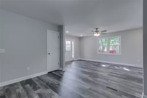 102 Pine Forest Ct, Easley, SC 29640 photo 15