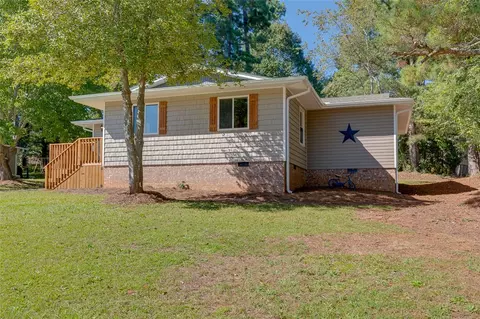 102 Pine Forest Ct, Easley, SC 29640 photo 3